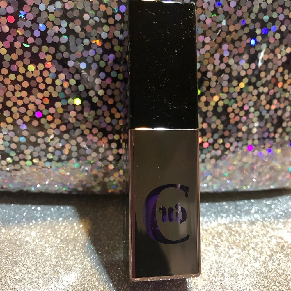 BNIB! Urban Decay Wired Lip Chemistry Lasting Glassy Tint in GRAVITY